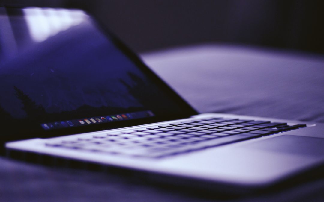 Macbook Pro 13″ vs 15″ (2018 August Specs)