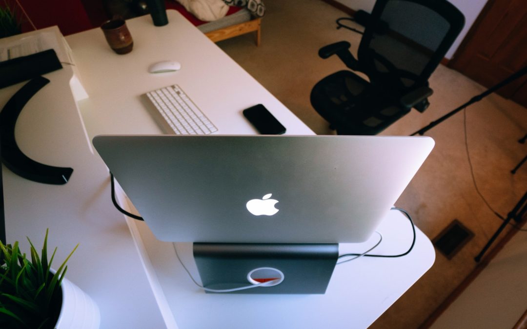 Best MacBook Stand (MacBook, Air & MacBook Pro) 2018
